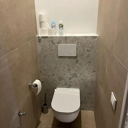 Happy Apartment