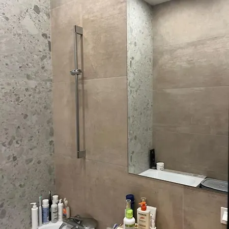 Happy Apartment *